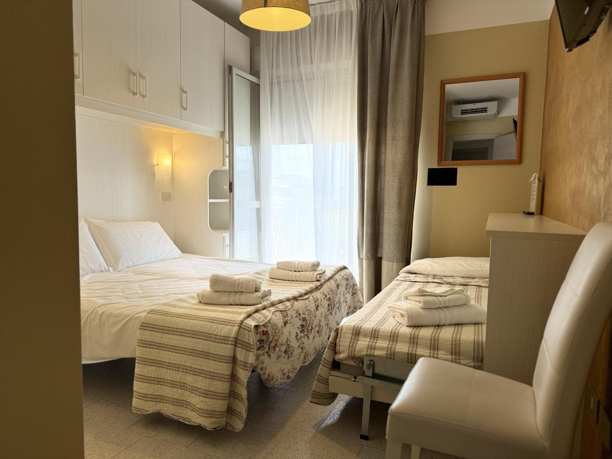Acapulco Beach Lido di Jesolo Luaran gambar